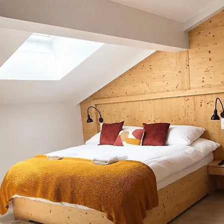Le John's Hotel 4*