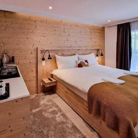Le John's Hotel 4*