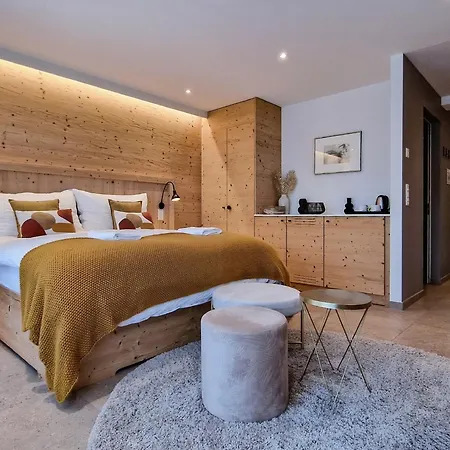 Hotel Le John's