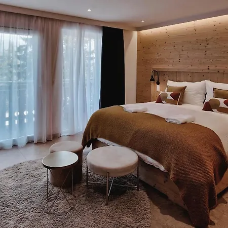 Hotel Le John's 4*