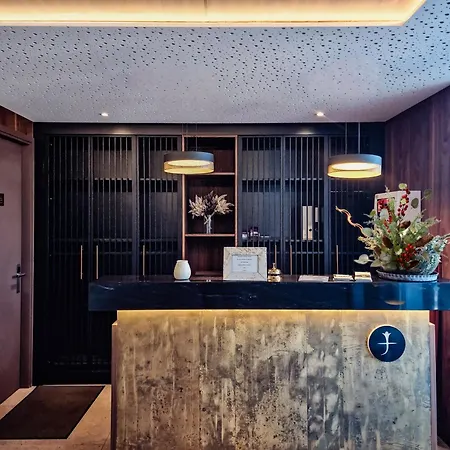 Le John's Hotel Les Collons
